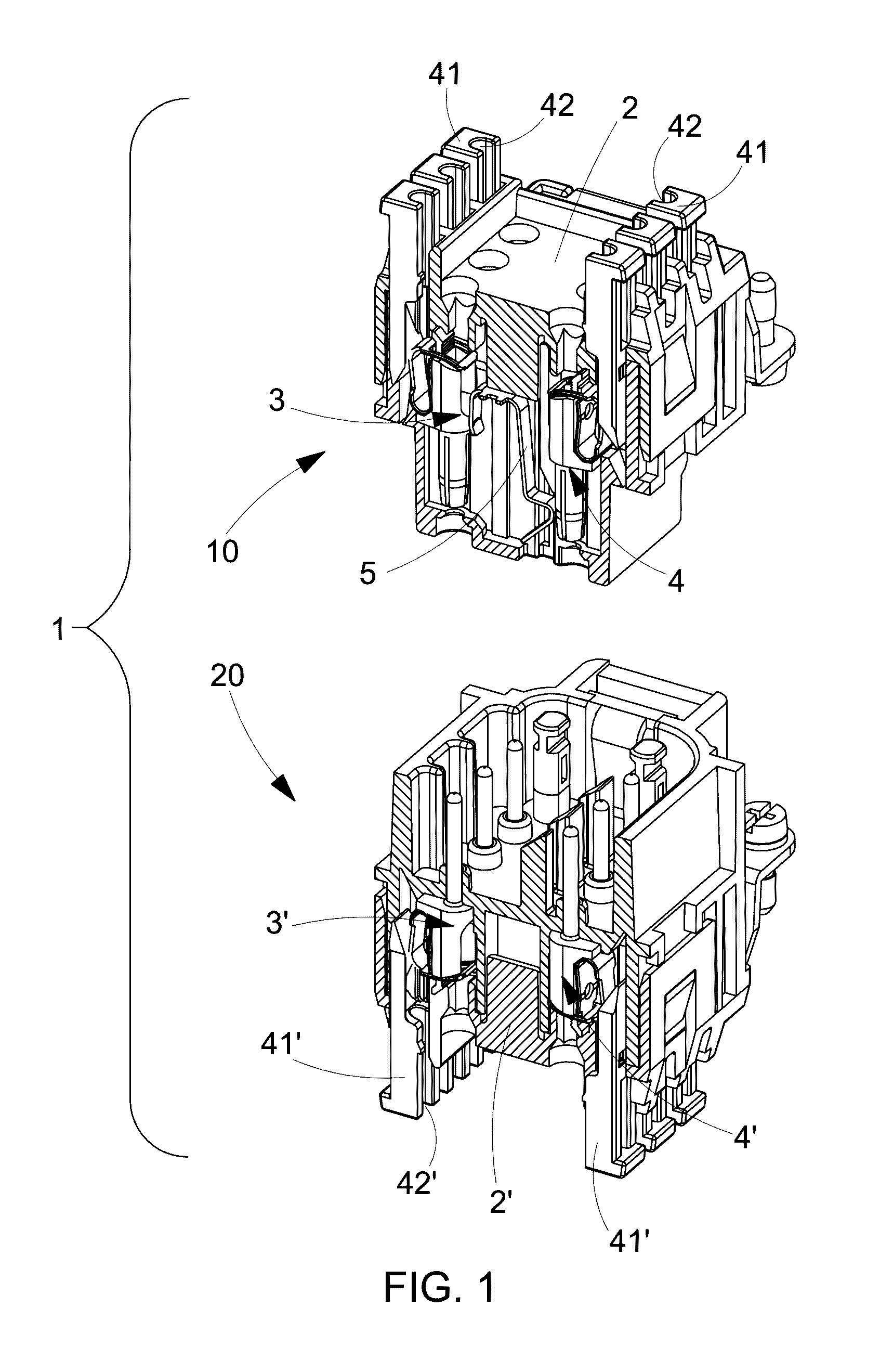Electrical connector with short circuit element