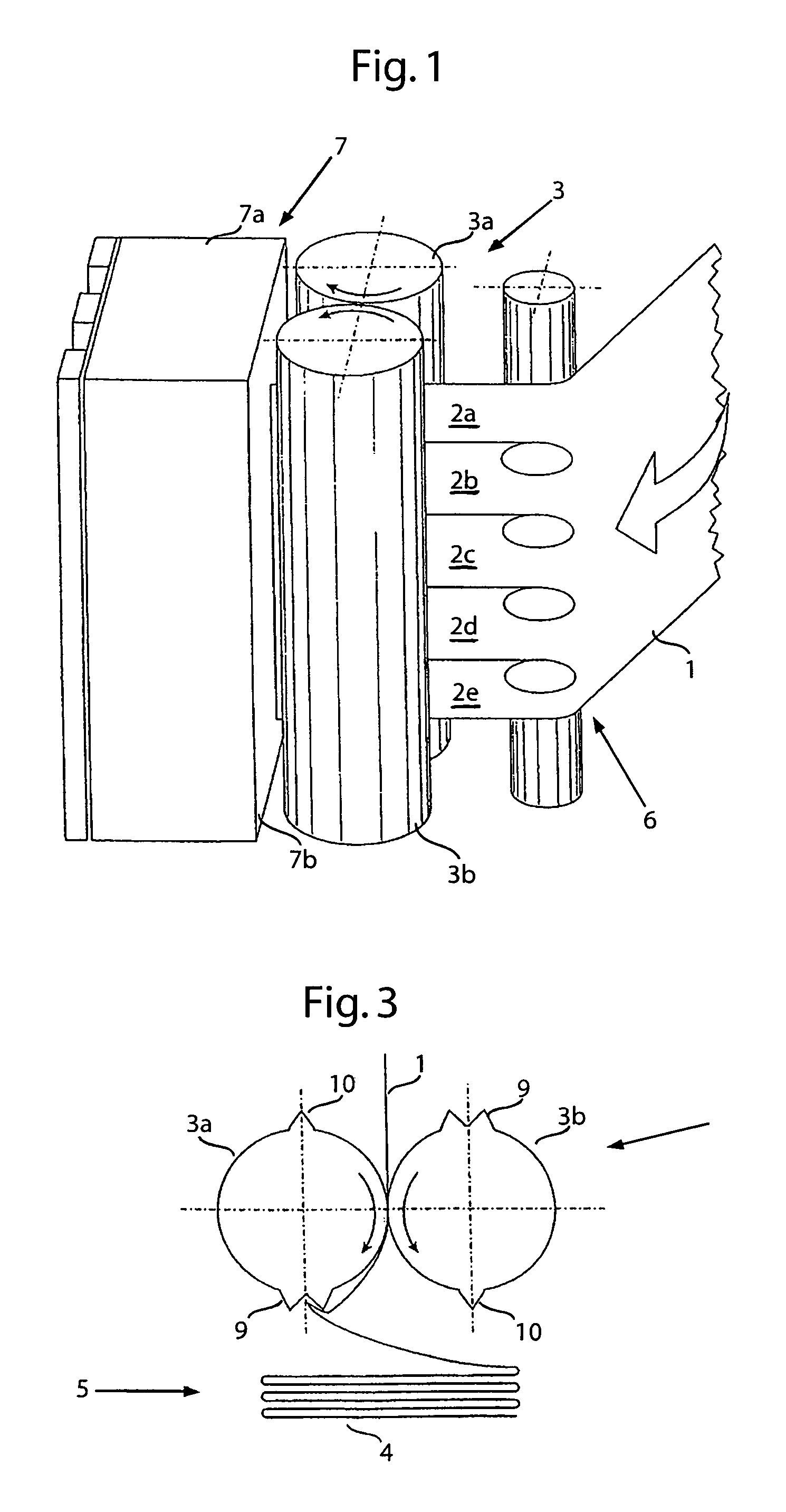 Method of packaging a web, and a package produced thereby