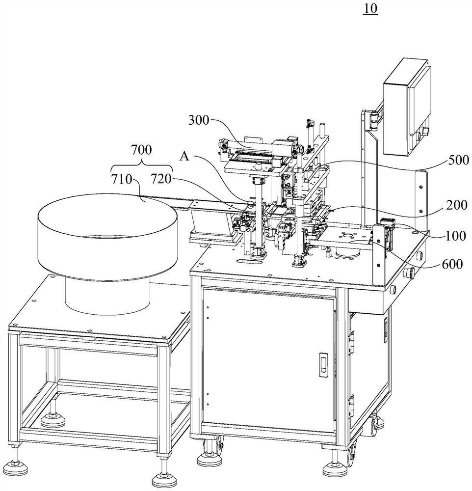 Conductive fabric wrapping core penetrating machine and method