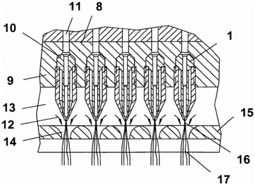 Spinneret for spinning yarn, spinning device for spinning yarn and method for spinning yarn