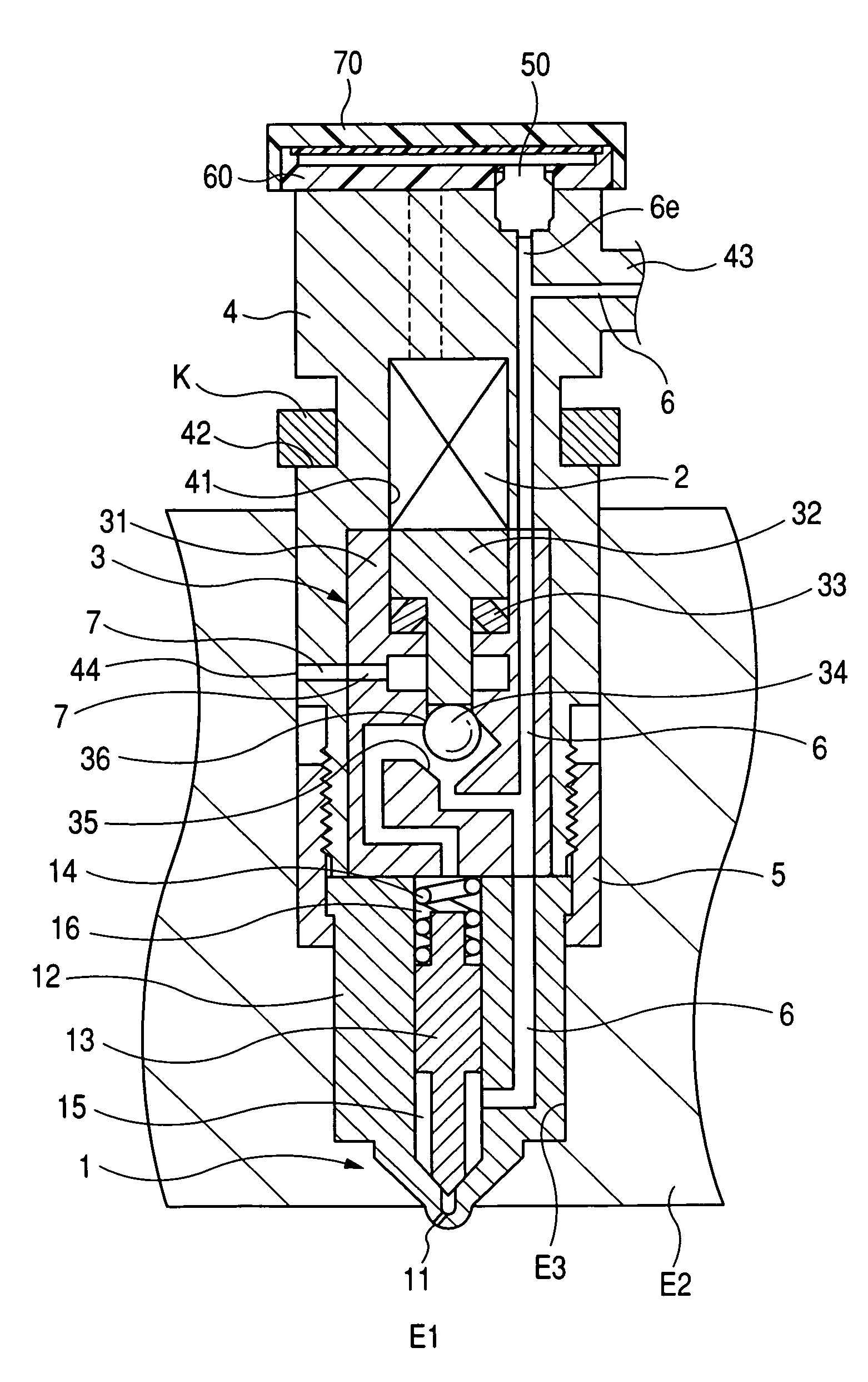 Fuel injector designed to minimize mechanical stress on fuel pressure sensor installed therein