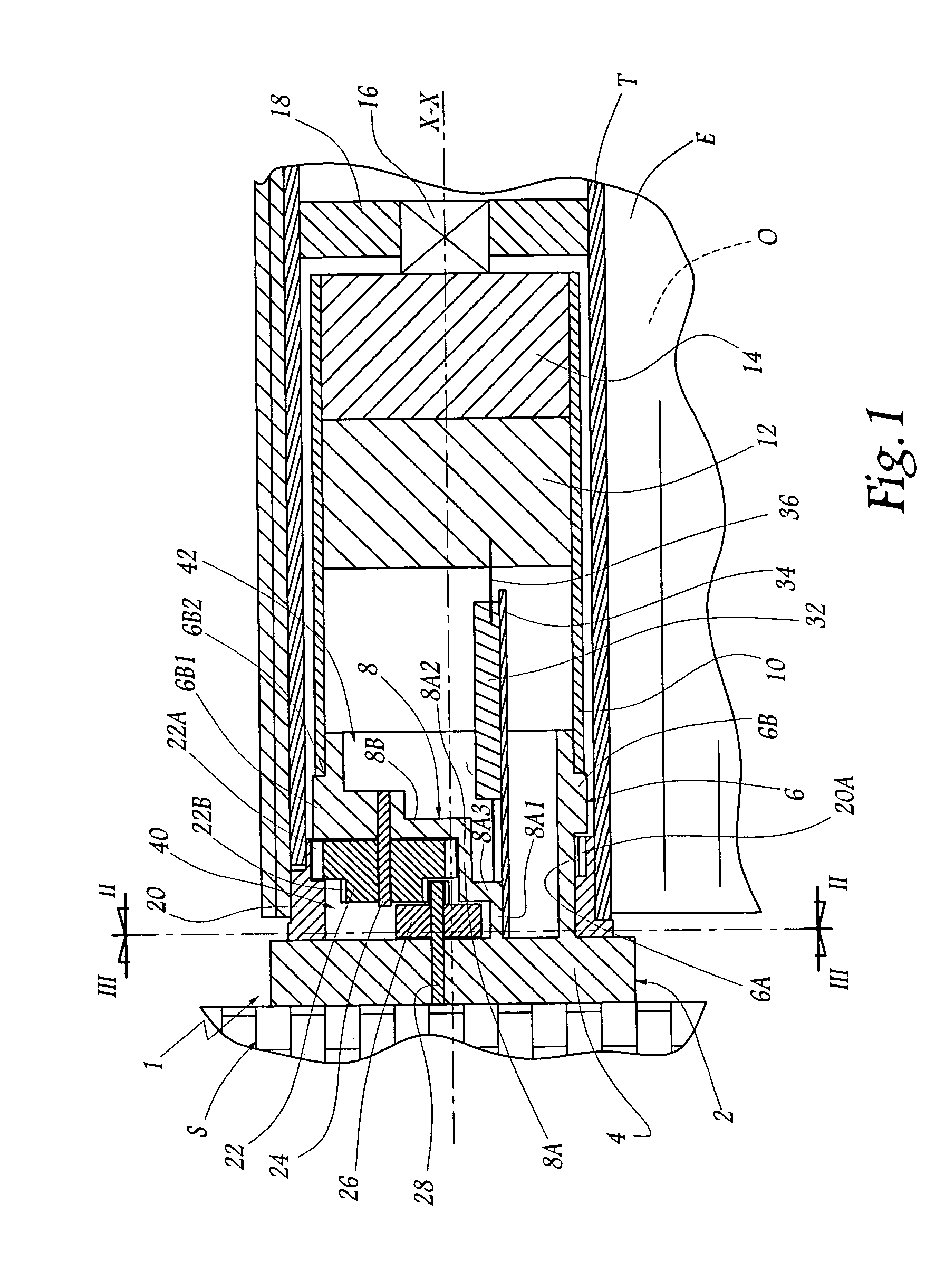 Device for driving a closing or sun-protection screen and installation comprising such a device