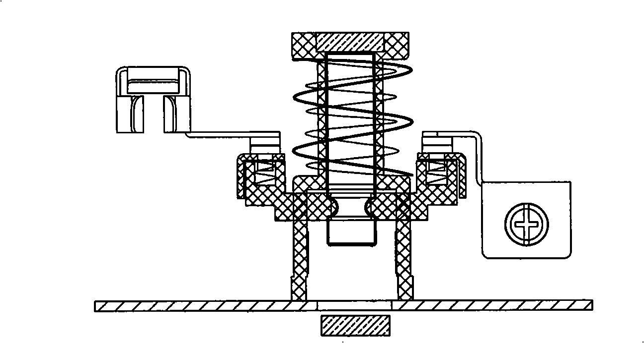 Non-buckle tripping device of multifunctional protection socket