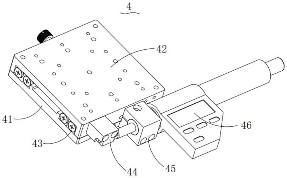 Environment-friendly grinding device with convenient washing performance for machining