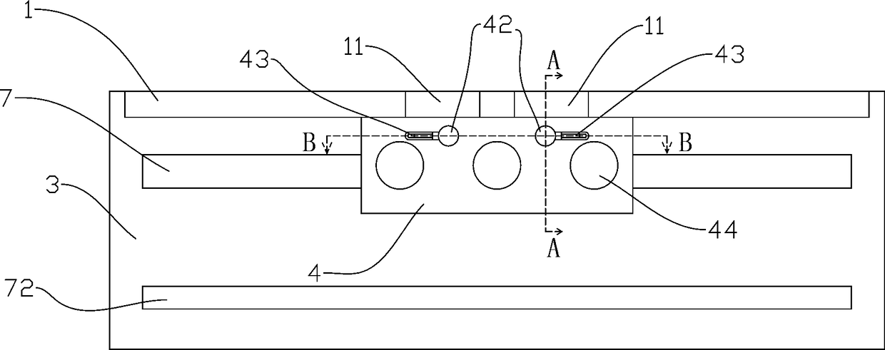 An automatic locking device for a ferry boat docking with a splash-proof structure