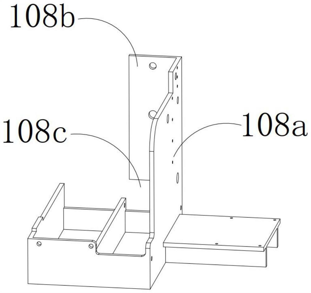 Automatic harvesting, cutting and smashing machine for promoting straw returning