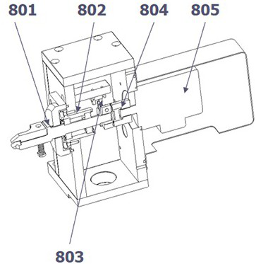 Deflection supporting piece, shaft holding clamp deflection follow-up supporting mechanism and using method of shaft holding clamp deflection follow-up supporting mechanism