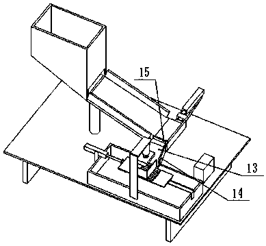 Automatic slicing device for fresh bamboo shoots
