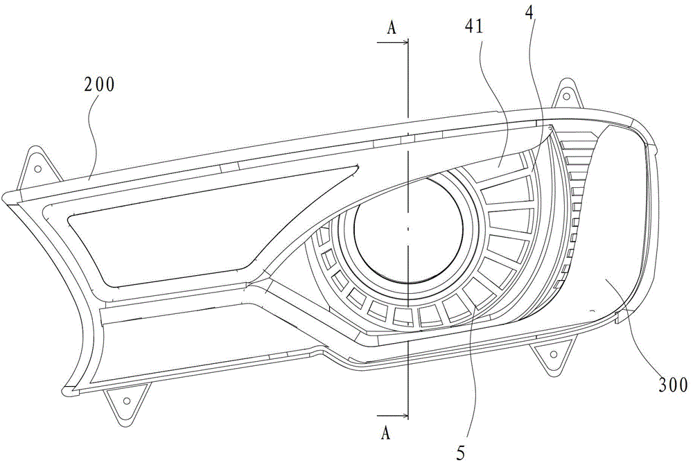 Light distribution device of LED (light emitting diode) light source, automobile headlight provided with light distribution device, and automobile