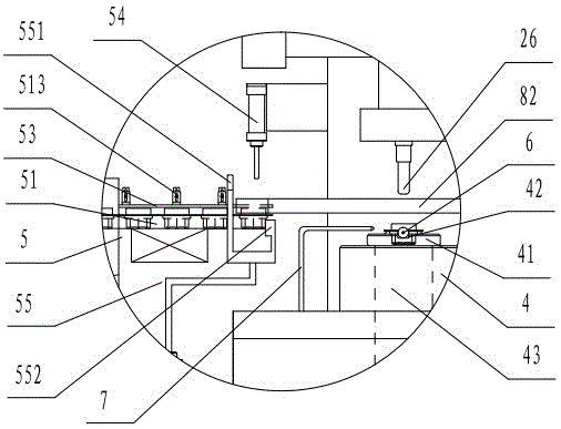 Automatic feeding and grabbing device for automatic trimming machine