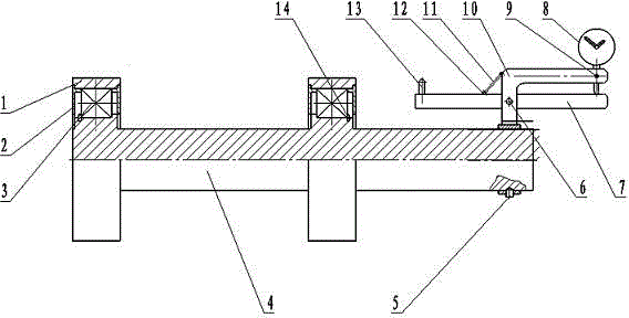 Coaxiality detection device for main shaft hole and large oil seal hole of diesel engine body