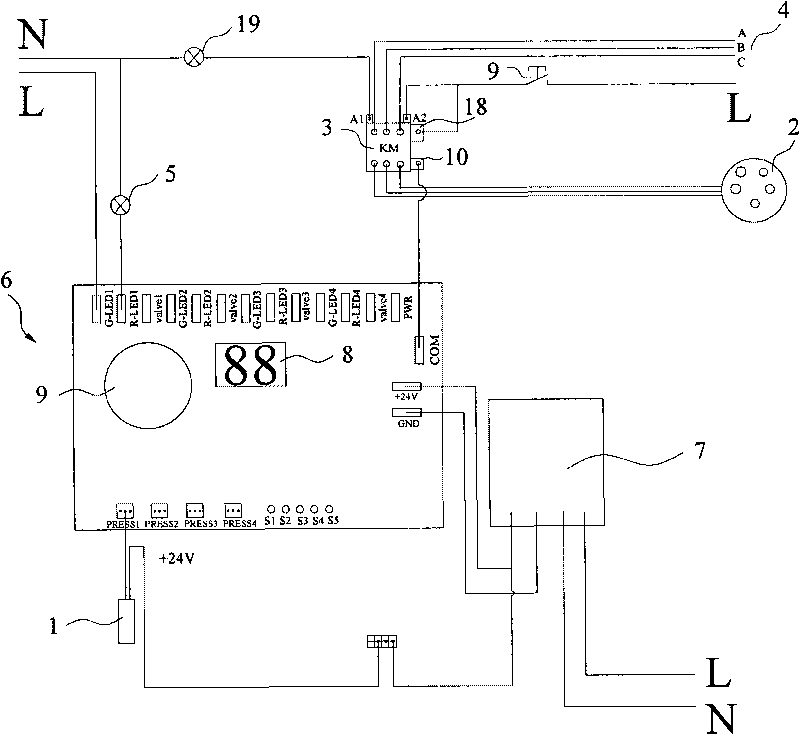 Refrigerant recovery control device and use method thereof