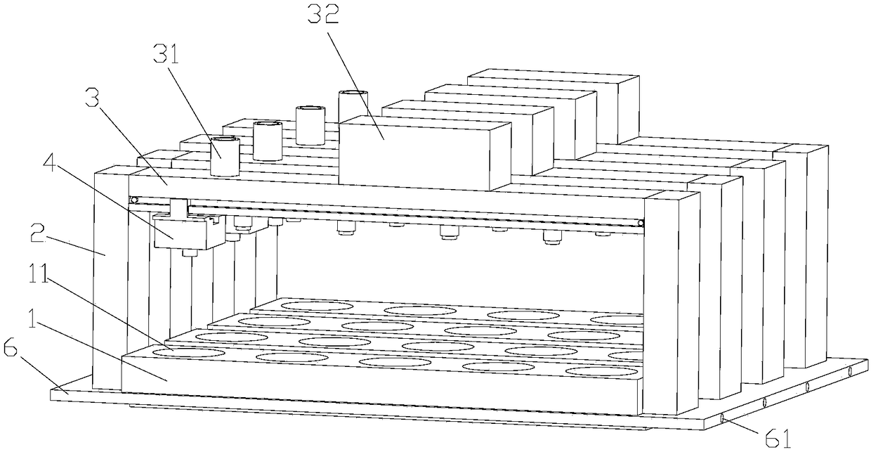 Garden plant seedling culture device capable of increasing survival rate of seedlings