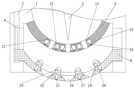 Plastic crushing device for recycling renewable resources