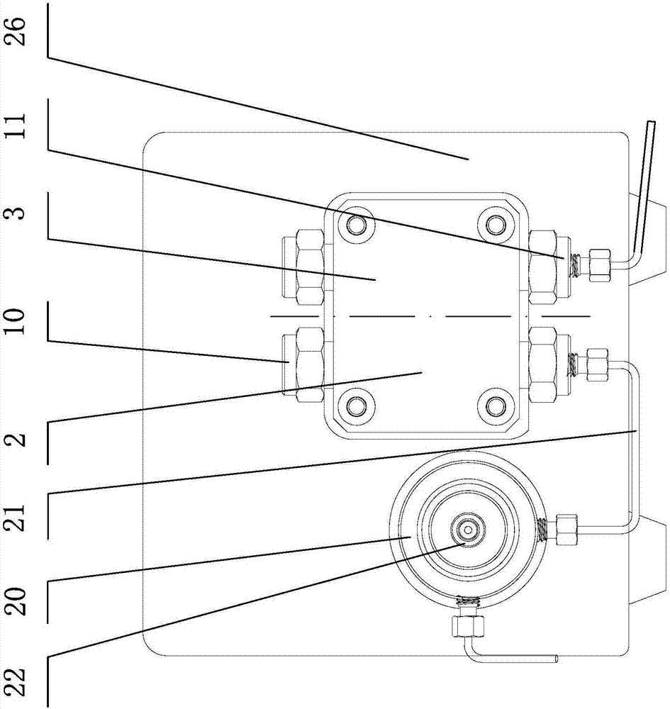 Adjustable glue pouring control mechanism