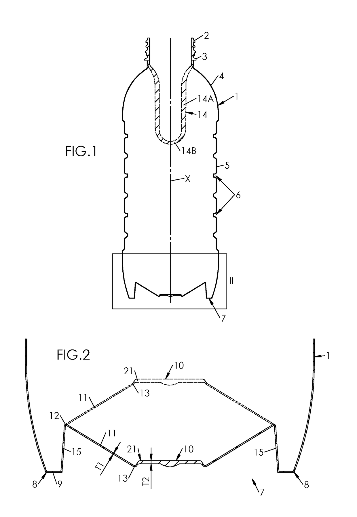 Container provided with an invertible diaphragm and a central portion of greater thickness