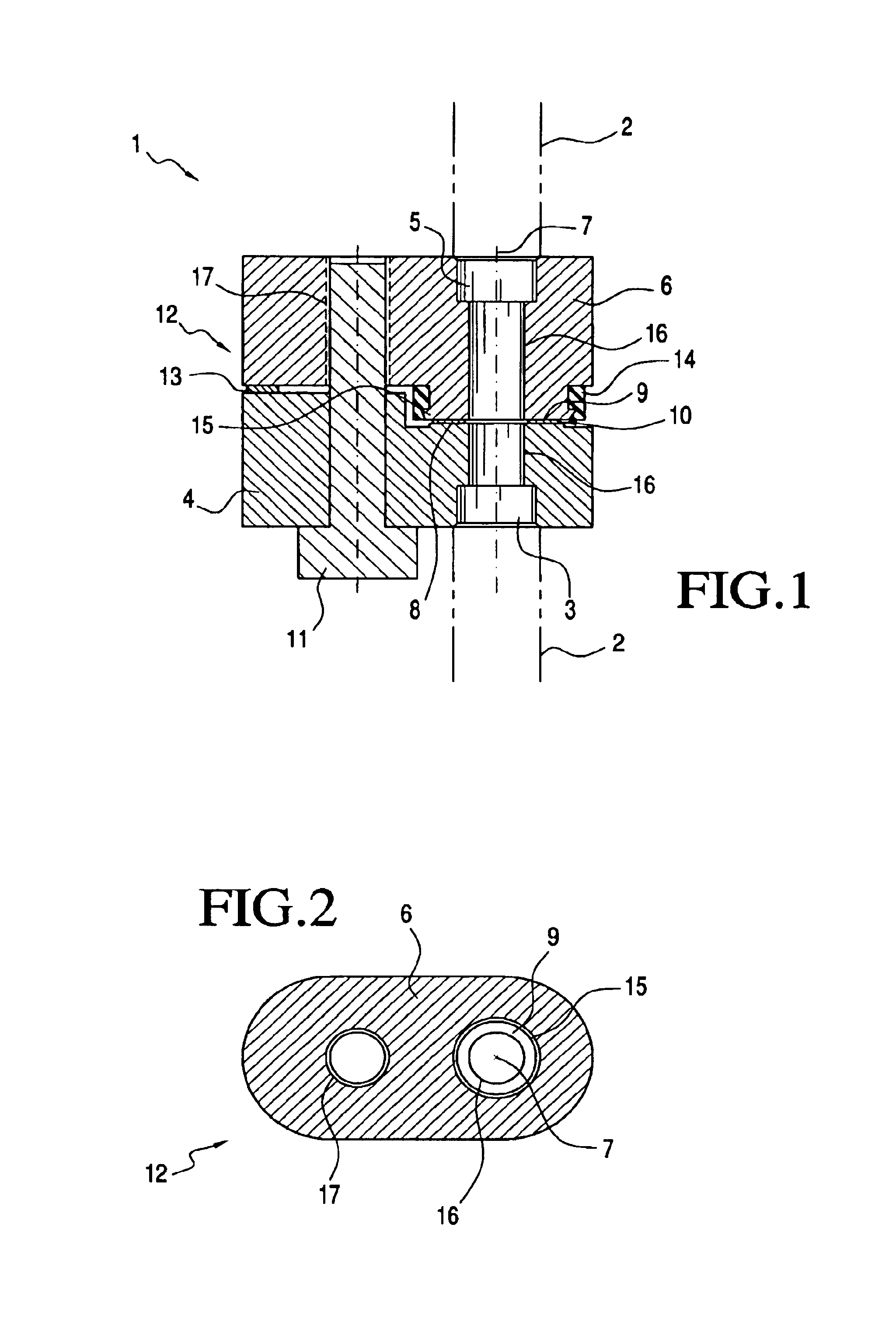 Connecting arrangement for coolant lines