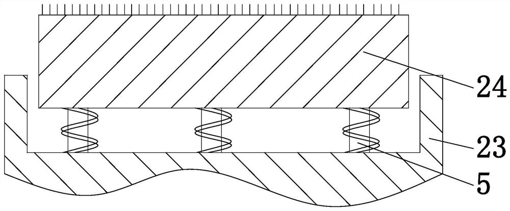 A device for filtering and removing slag from municipal sewage discharged from sewers