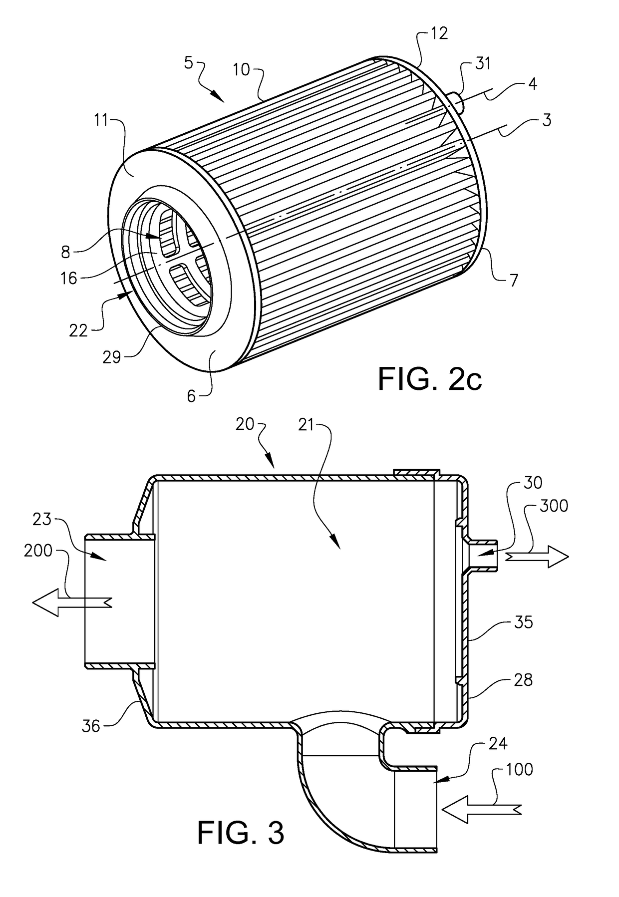 Filter element comprising two offset outlets in communication with filter inner space, as well| as corresponding housing