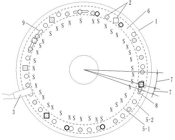 Power-assisted bicycle provided with rotary table type sensor provided with magnetic blocks with adjustable positions and magnetic fluxes