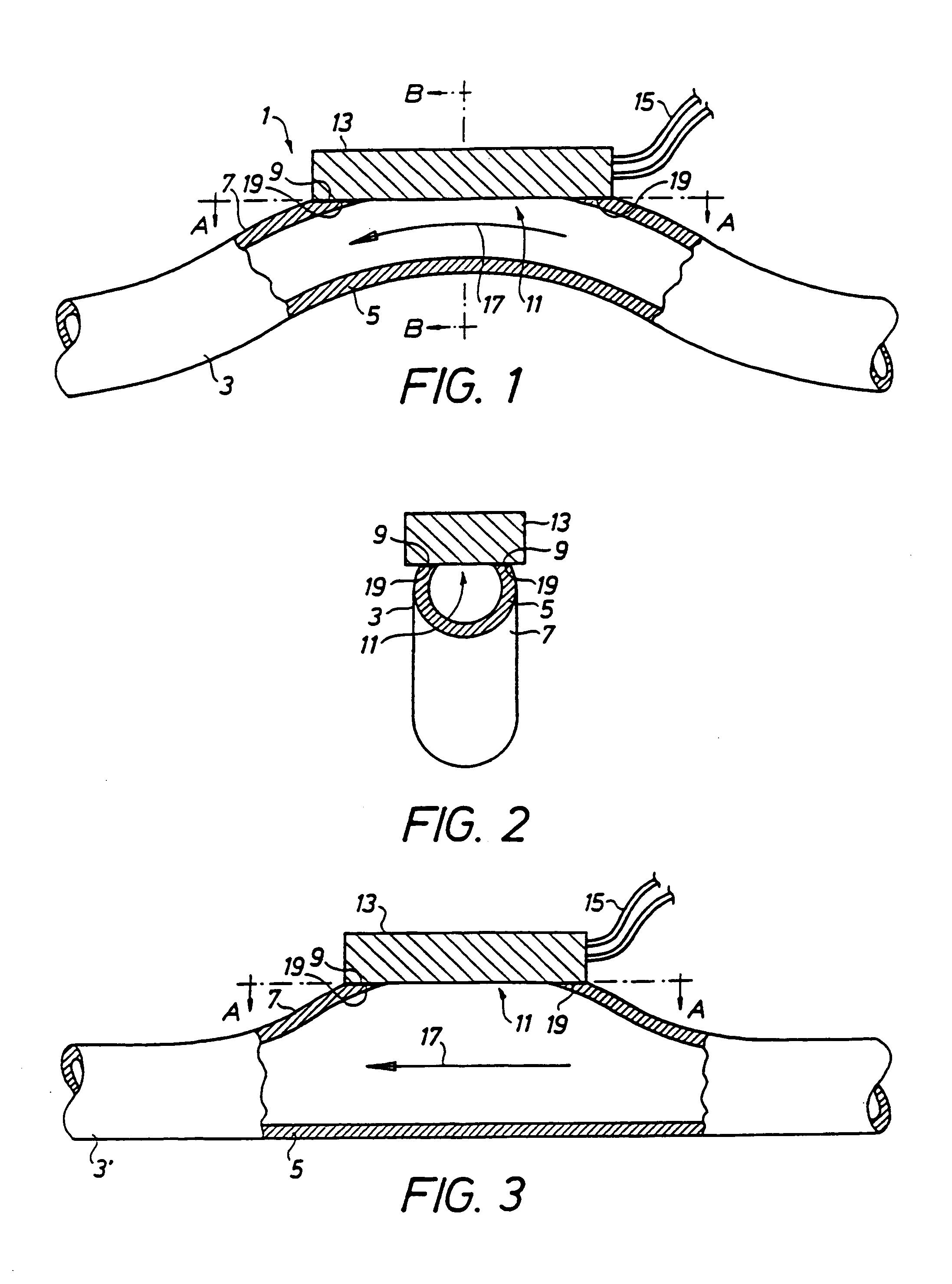Arrangement for measuring a property of a fluid present in a tube