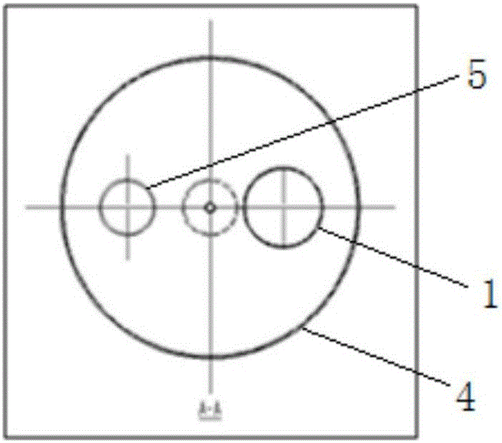 Maintenance-free tank body integrated positive/negative-pressure protector