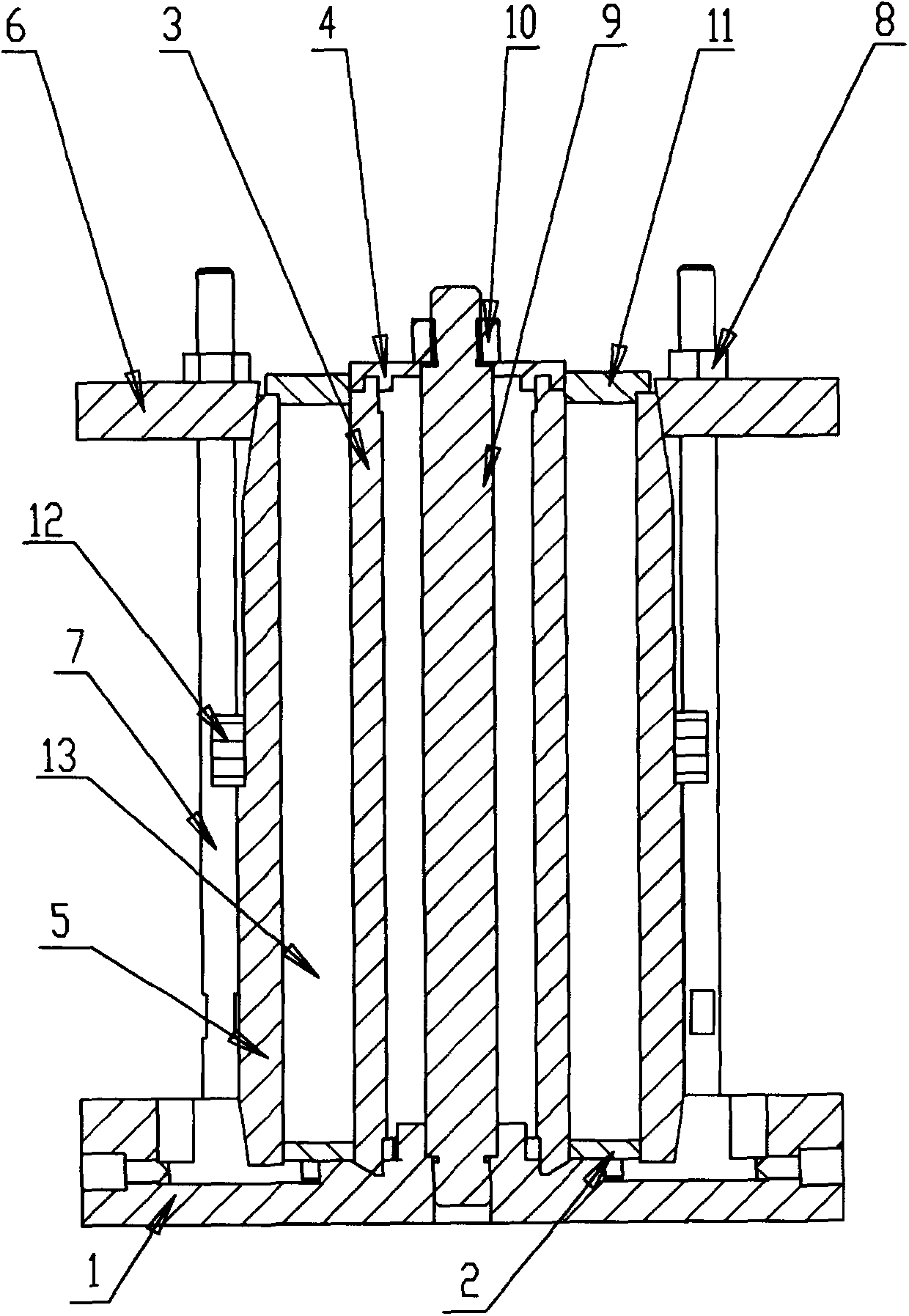 Hollow cylindrical cement-stabilized soil test sample preparation and maintenance device and using method thereof