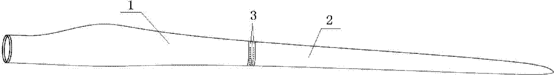 Sectional wind turbine blade and installation method thereof