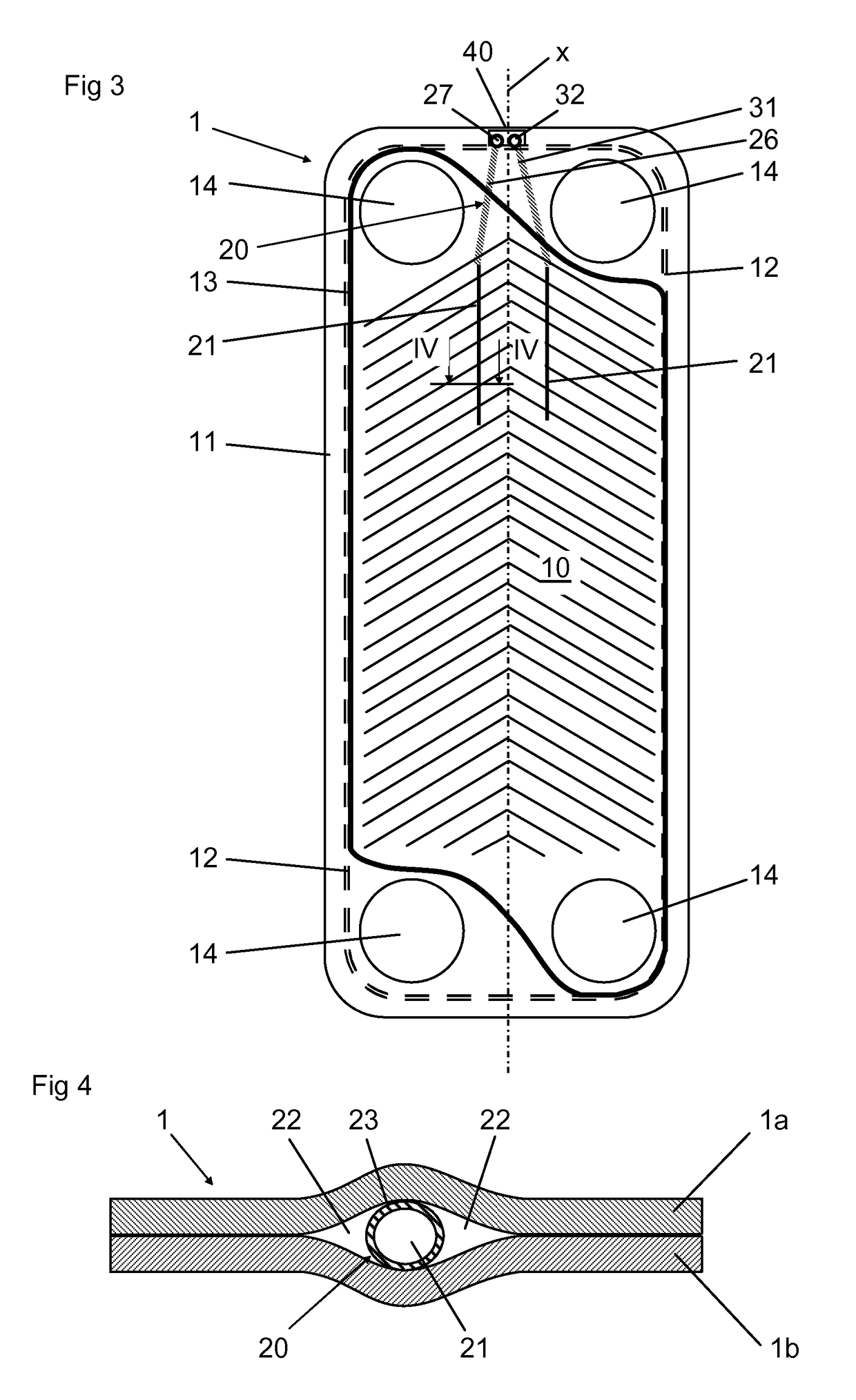 Heat exchanger plate and a plate heat exchanger with insulated sensor internal to heat exchange area