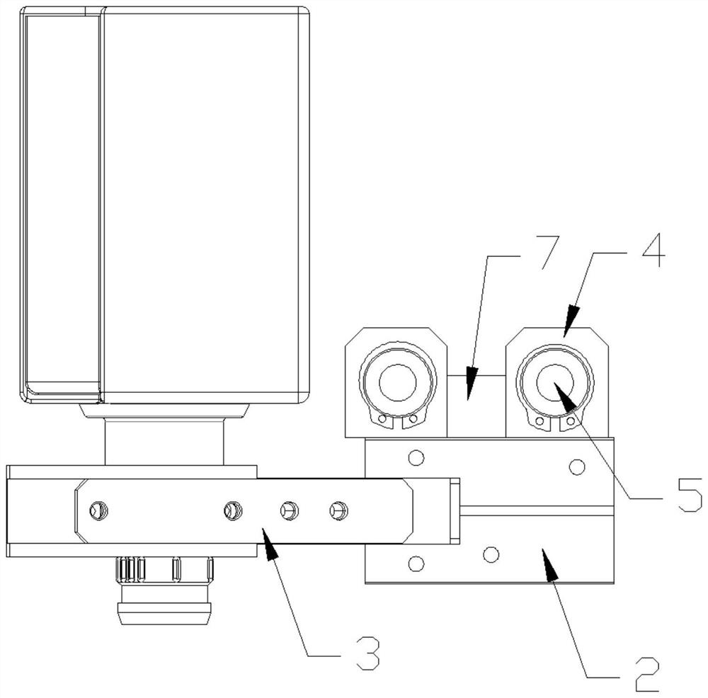 Bottle overturning mechanical arm of bottle washing machine