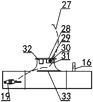Intelligent ultrasonic cleaning system and method for air distribution pipeline