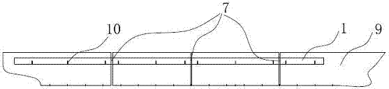 Torsion calibration device and method for measurement beam used for ship model wave load test