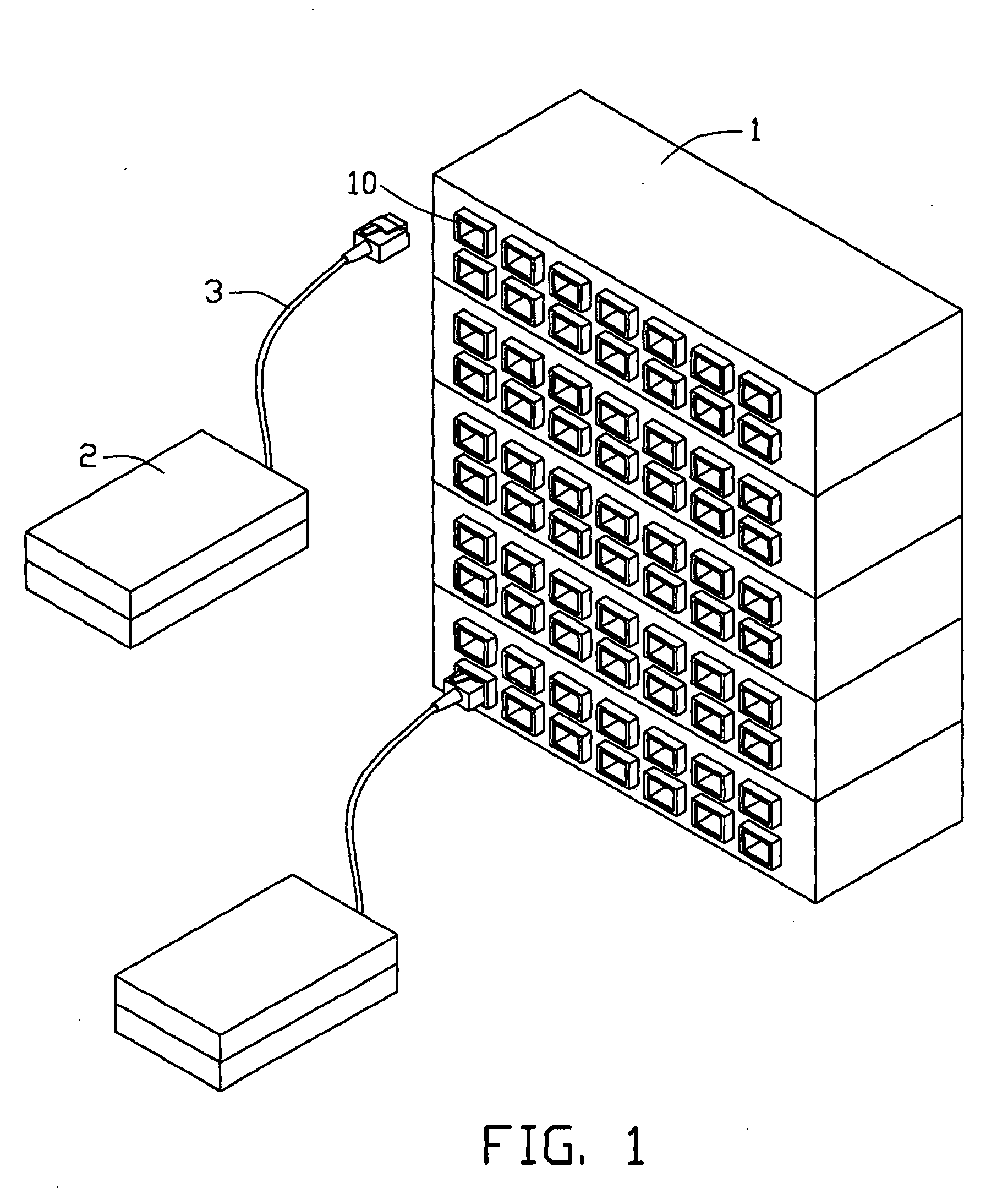 Traceable patch cable and connector assembly and method for identifying patch cable ends