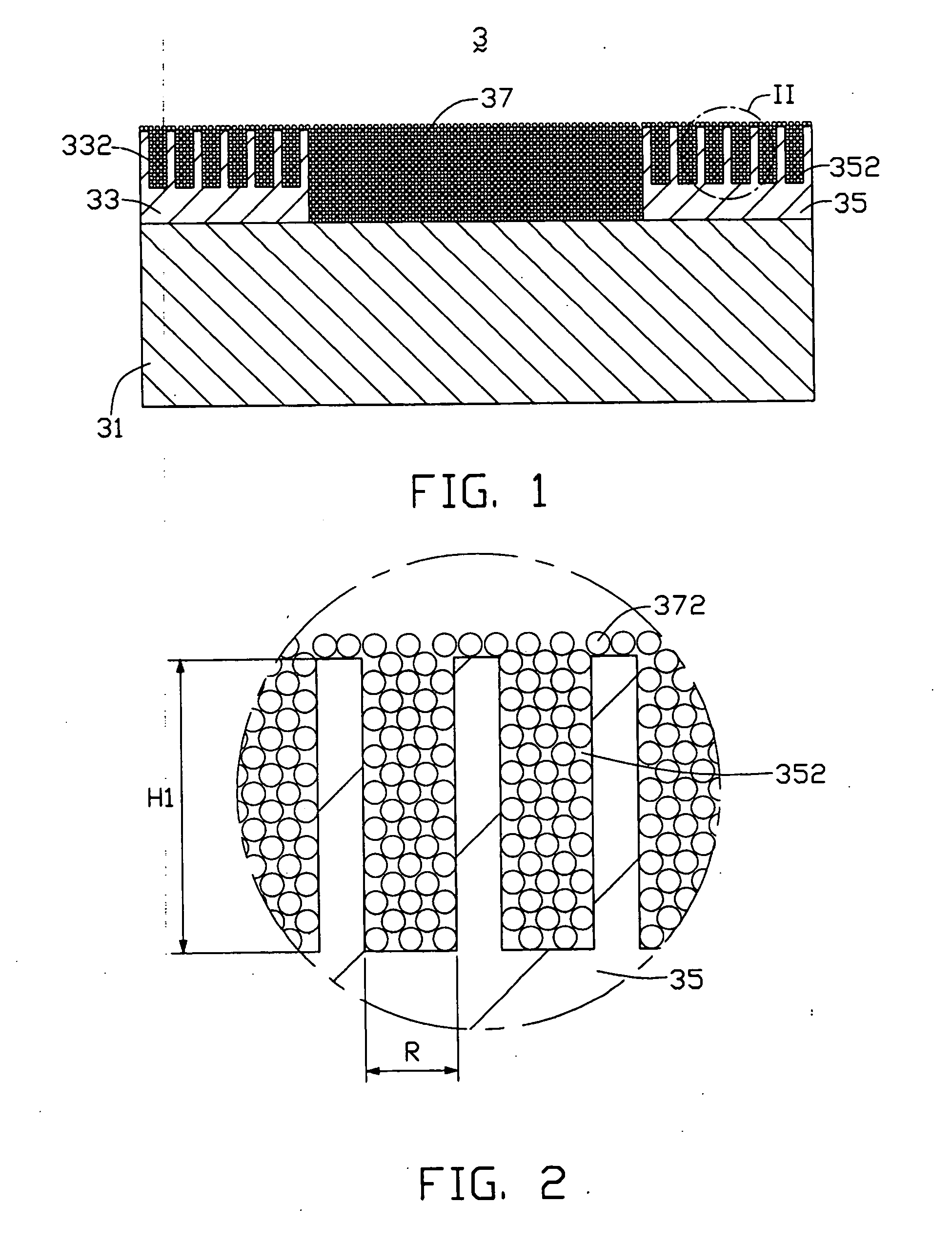 Gas sensor with sensing particle receptacles