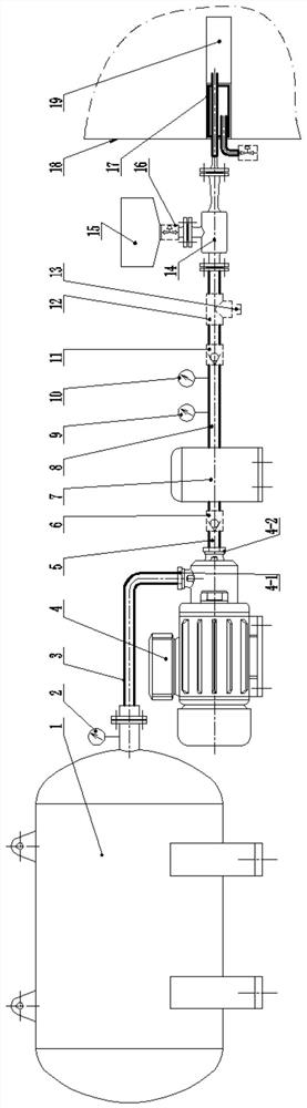 Supercritical carbon dioxide sand-carrying coal seam fracturing device and method