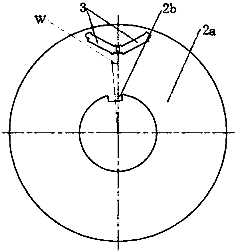 Staggered-pole rotor of an electric machine