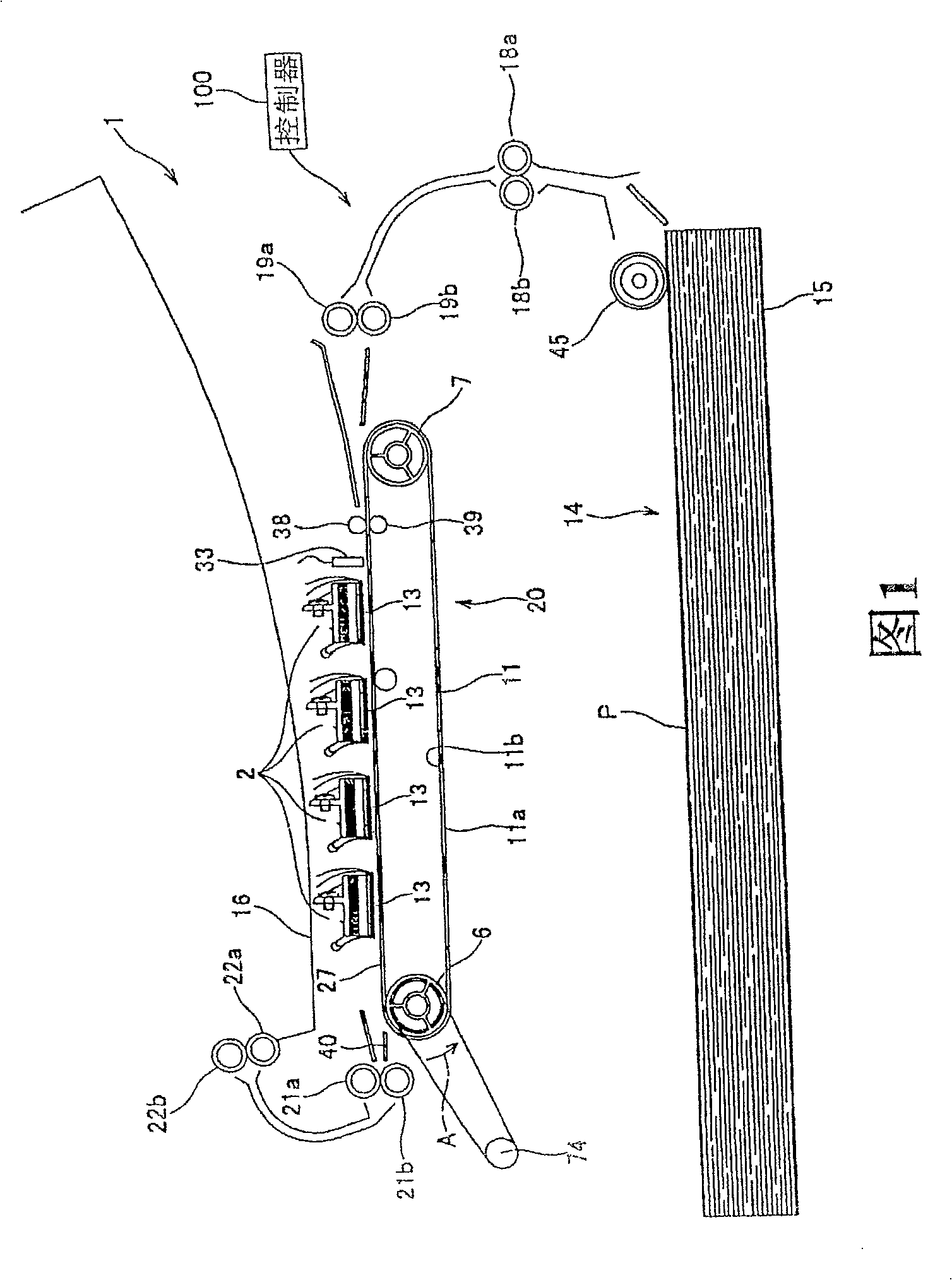 Inkjet printer with printing head ejecting ink in line