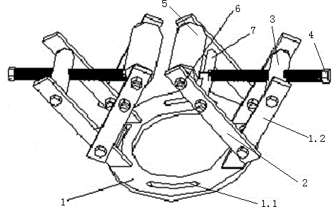 Pipe crossing clamp