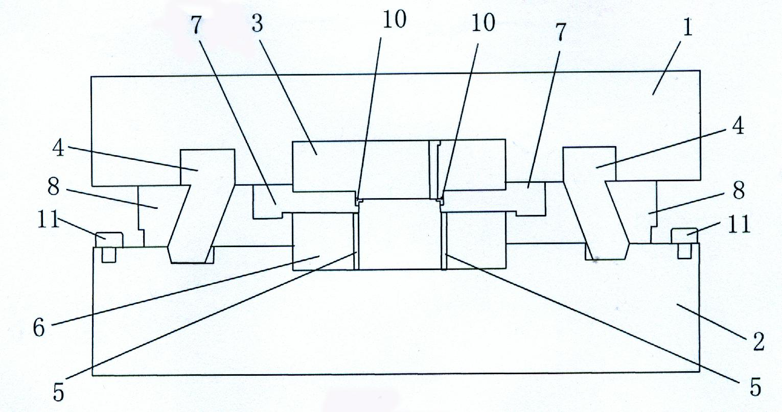 Mould requiring no thimble to participate in molding process