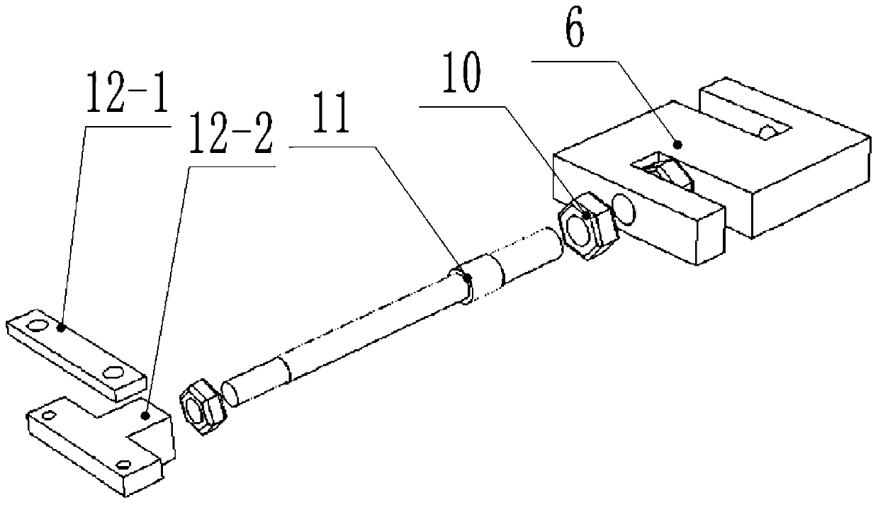 Uniaxial stretching device used with neutron scattering and experimental method