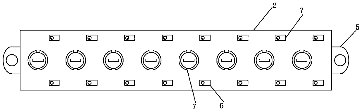 Power distribution cabinet wire arrangement device convenient to maintain