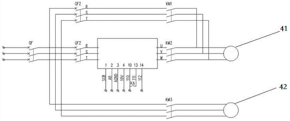 A milking cup group frequency conversion cleaning device and cleaning method