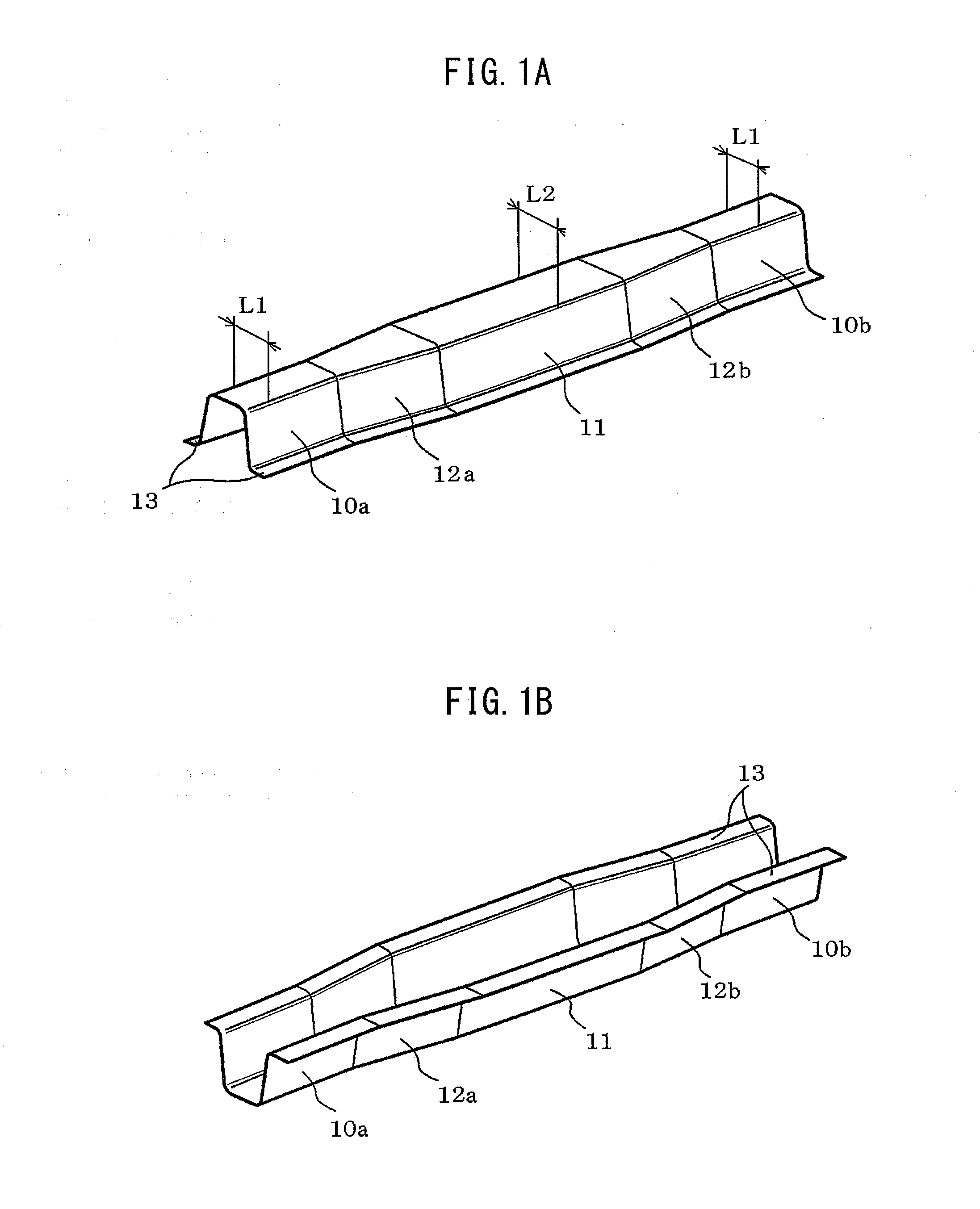Method of producing shaped steel changing in cross-sectional shape in longitudinal direction and roll forming apparatus for same