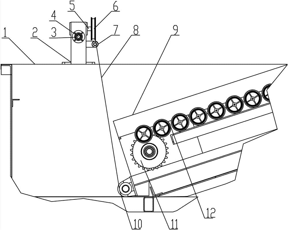 Manual lifting device for cleaning water tank