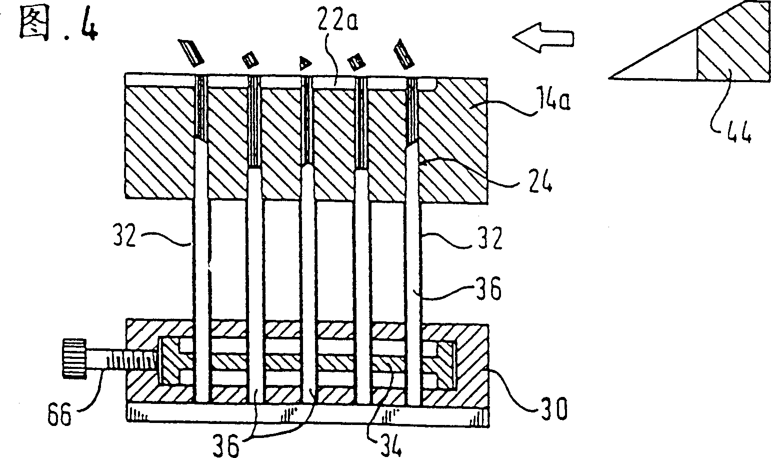 Brush-making machine and a hair bundle collecting method