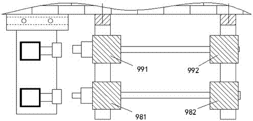 A noise-reducing bracket load-bearing locking assembly
