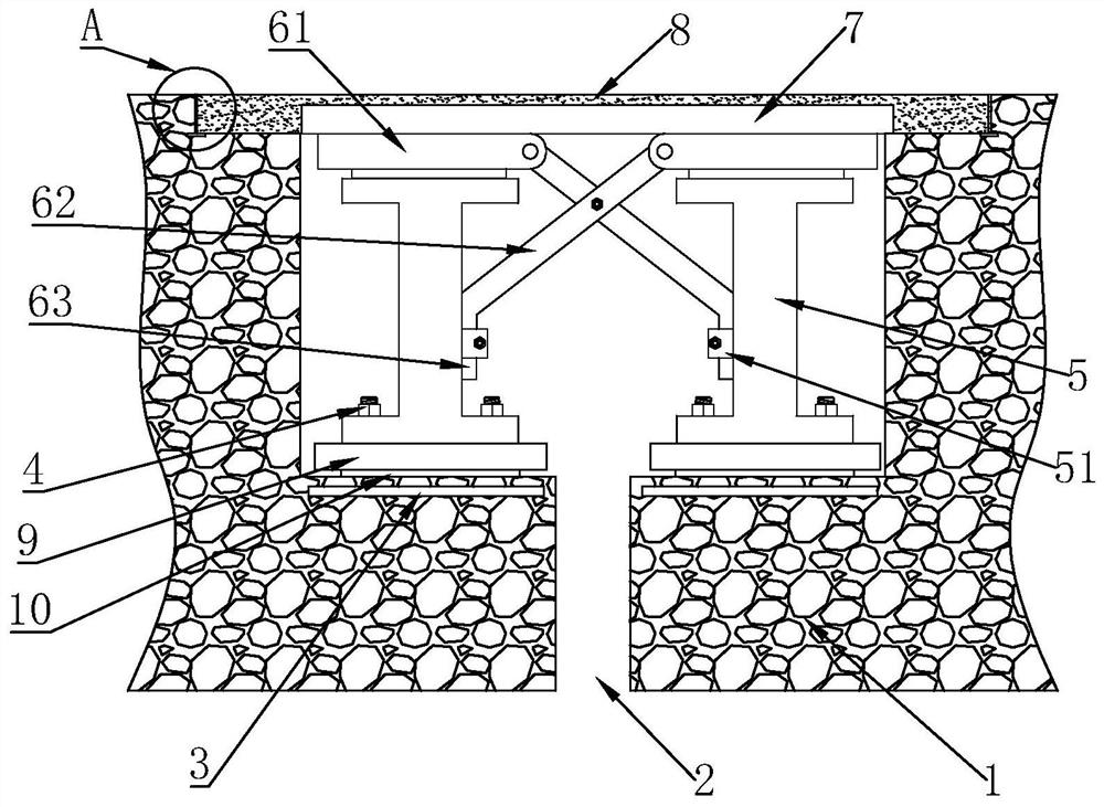 An expansion joint covering device for municipal bridges