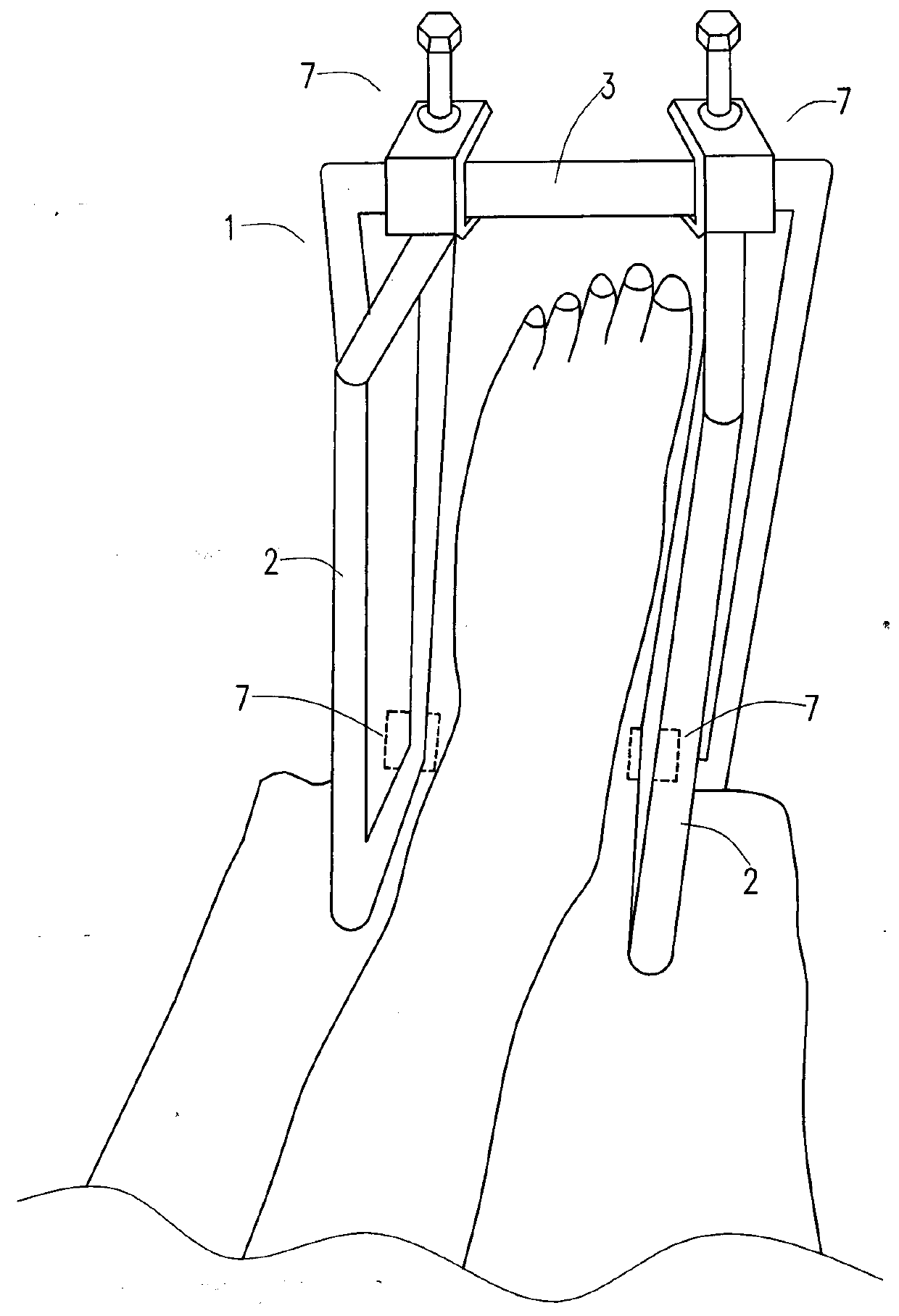 Lower limb function position fixing frame matched with traction frame