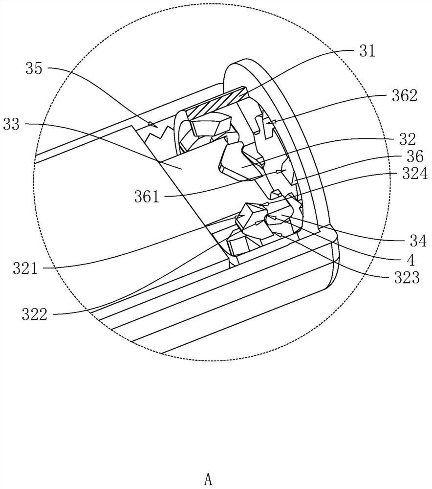 Automatic battery replacement structure