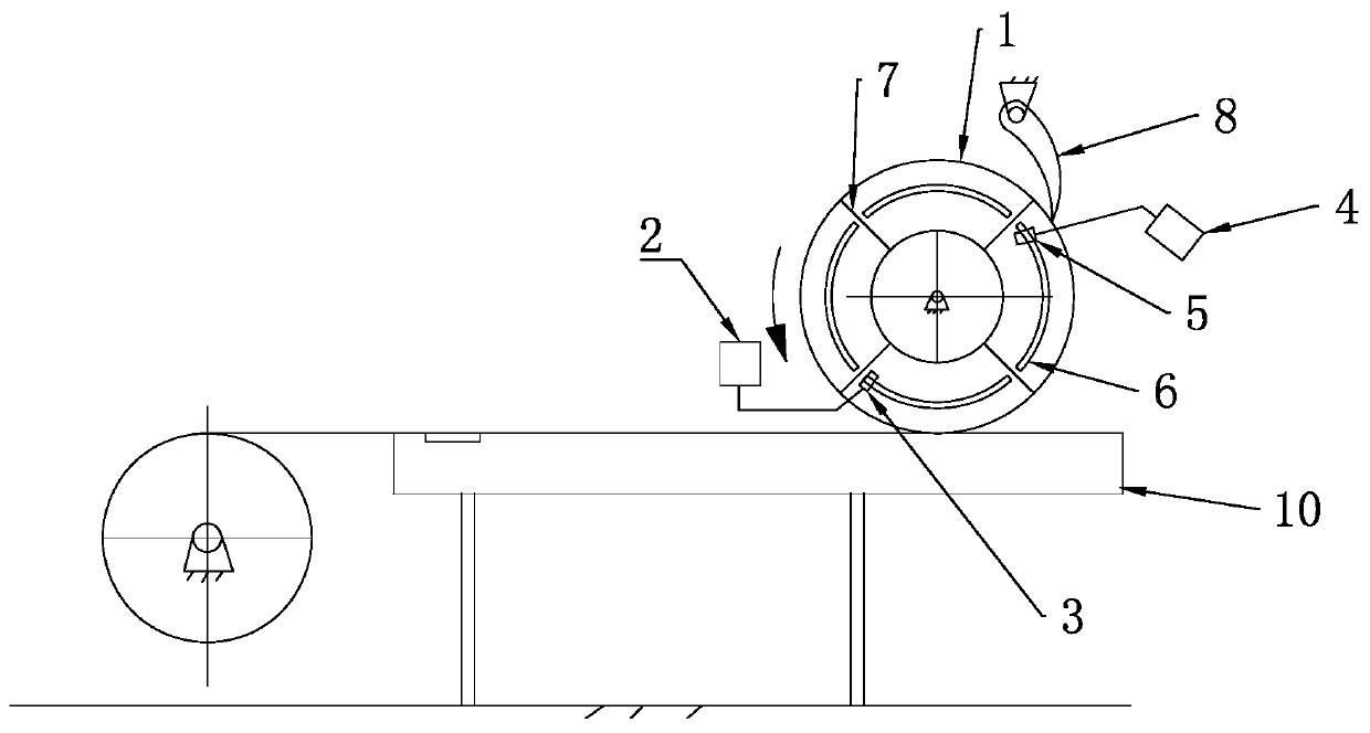 Electrostatic absorption traction device for air bubble film coiled materials